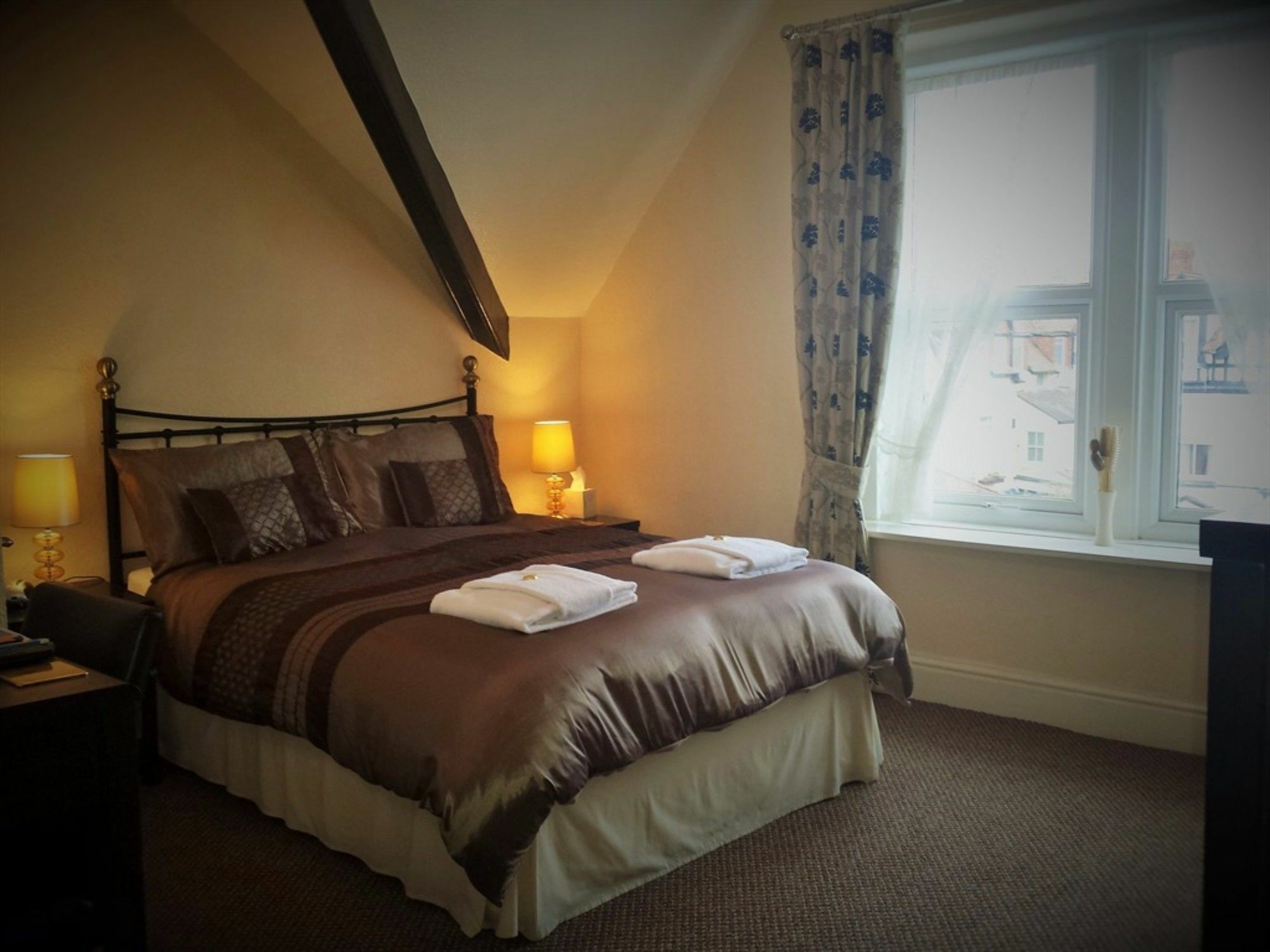 Ascot House (Adults Only) Hotel Llandudno Bagian luar foto